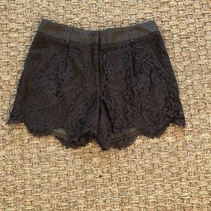 Anne Klein lace high wasted shorts